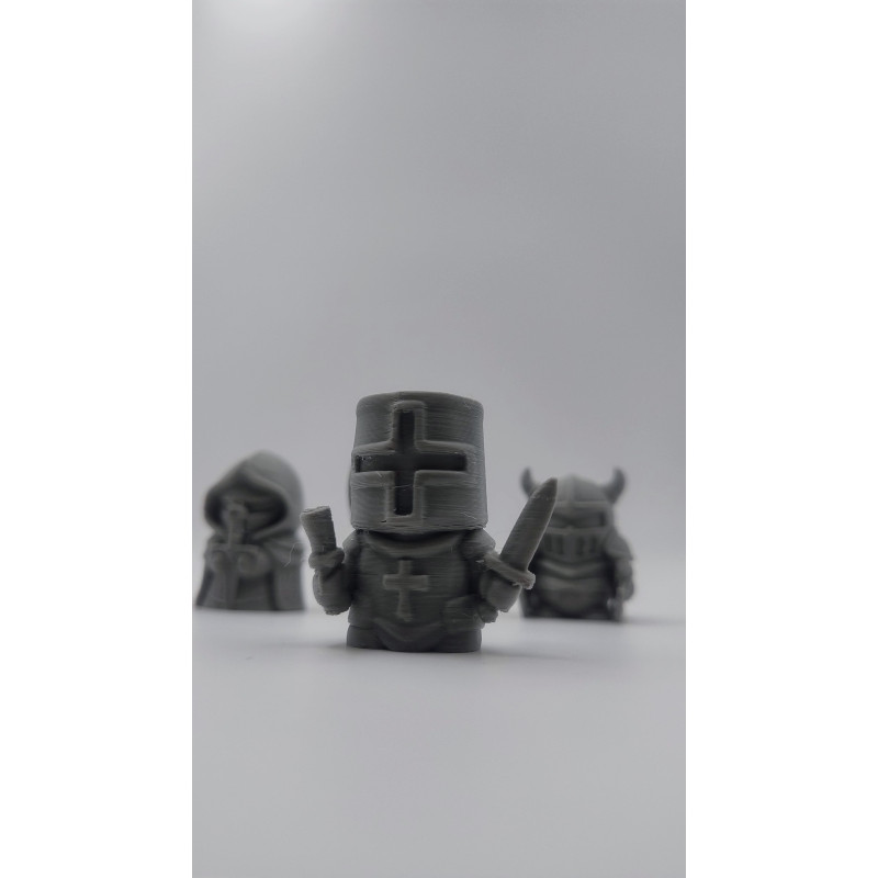 4 figurki rycerzy w stylu fantasy, pionki do gier